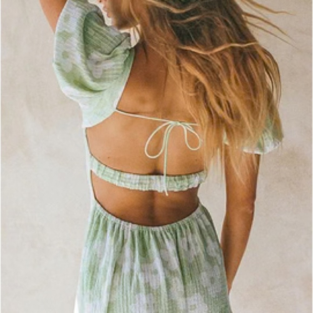 SABO Backless Puff Sleeve Green Dress
